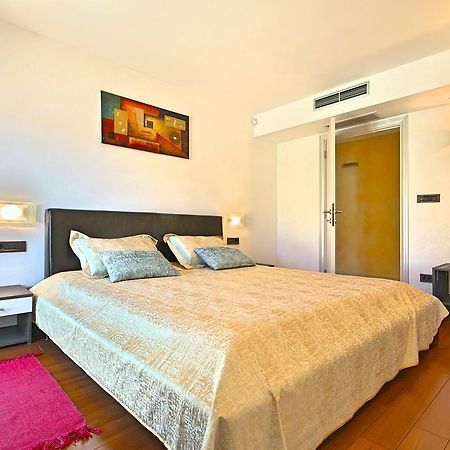 Villa Lidija Poreč Eksteriør bilde